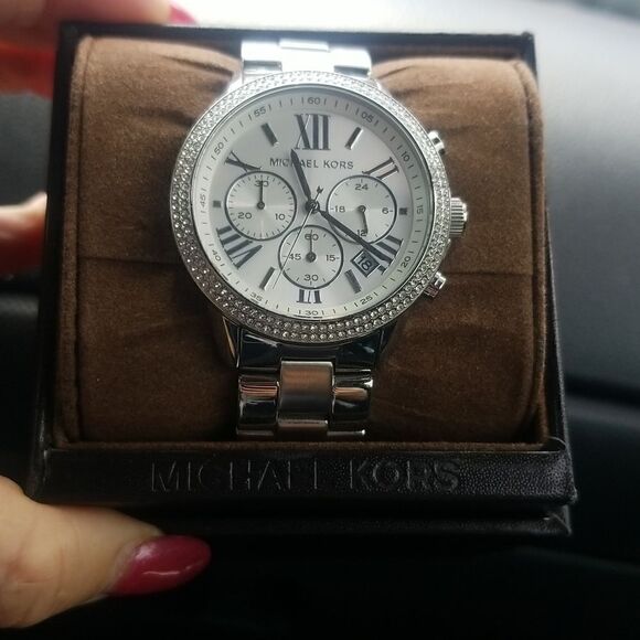 Michael Kors Stainless Steel Watch with box - Picture 2 of 11